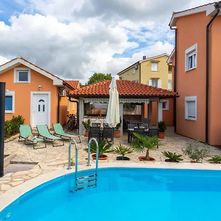 Gorgeous In Apartment Sveti Vid-Miholjice